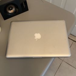 MacBook Pro (13 Inch) NEEDS NEW STARTUP DISK