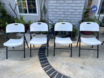 4 Premium Foldable Chairs