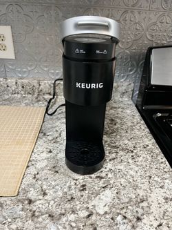 Keurig coffee maker for K-pod single serves