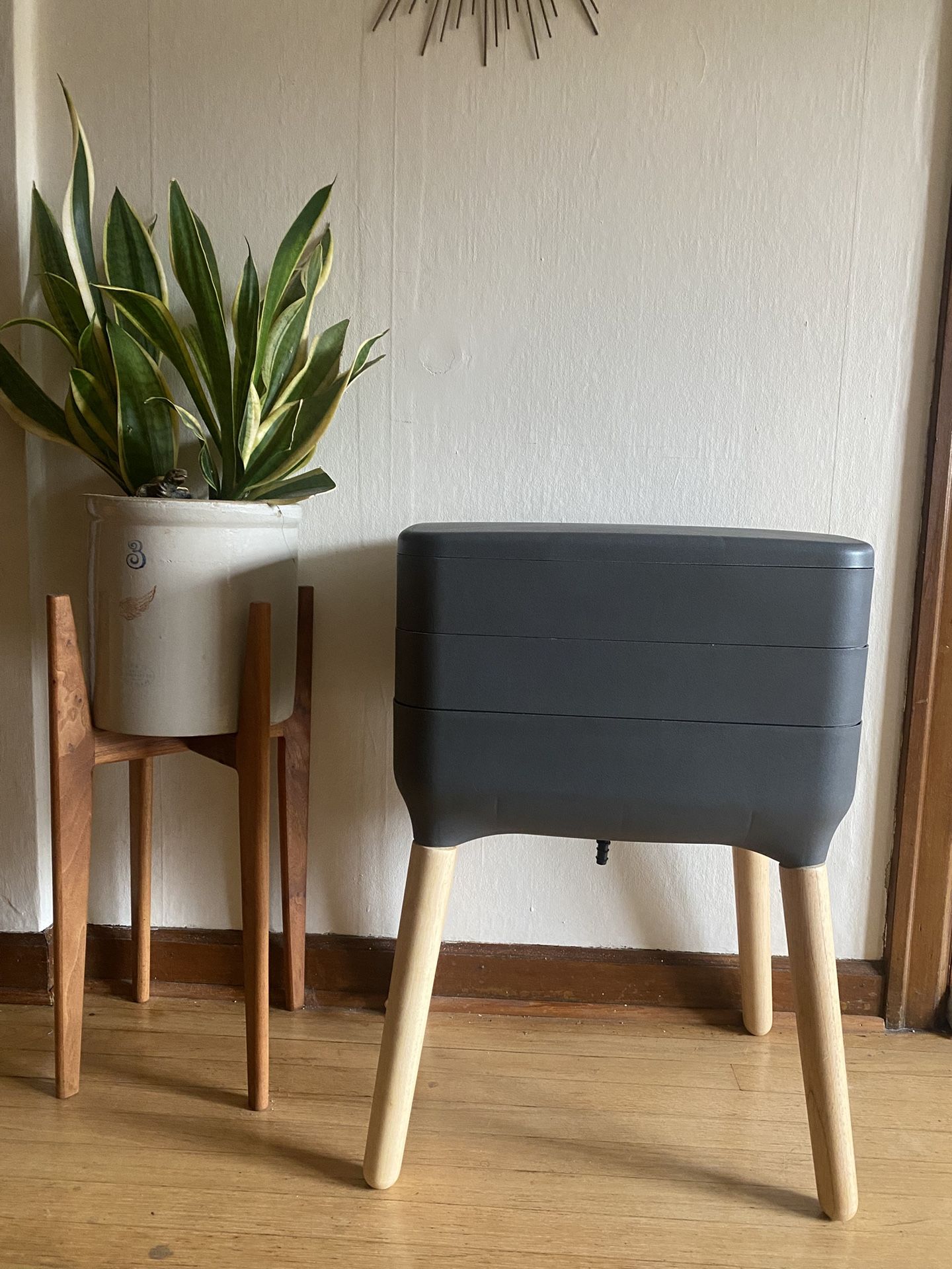 Double Tray Worm Composter