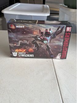 Flame Toys Transformers StarScream Furai Model Kit