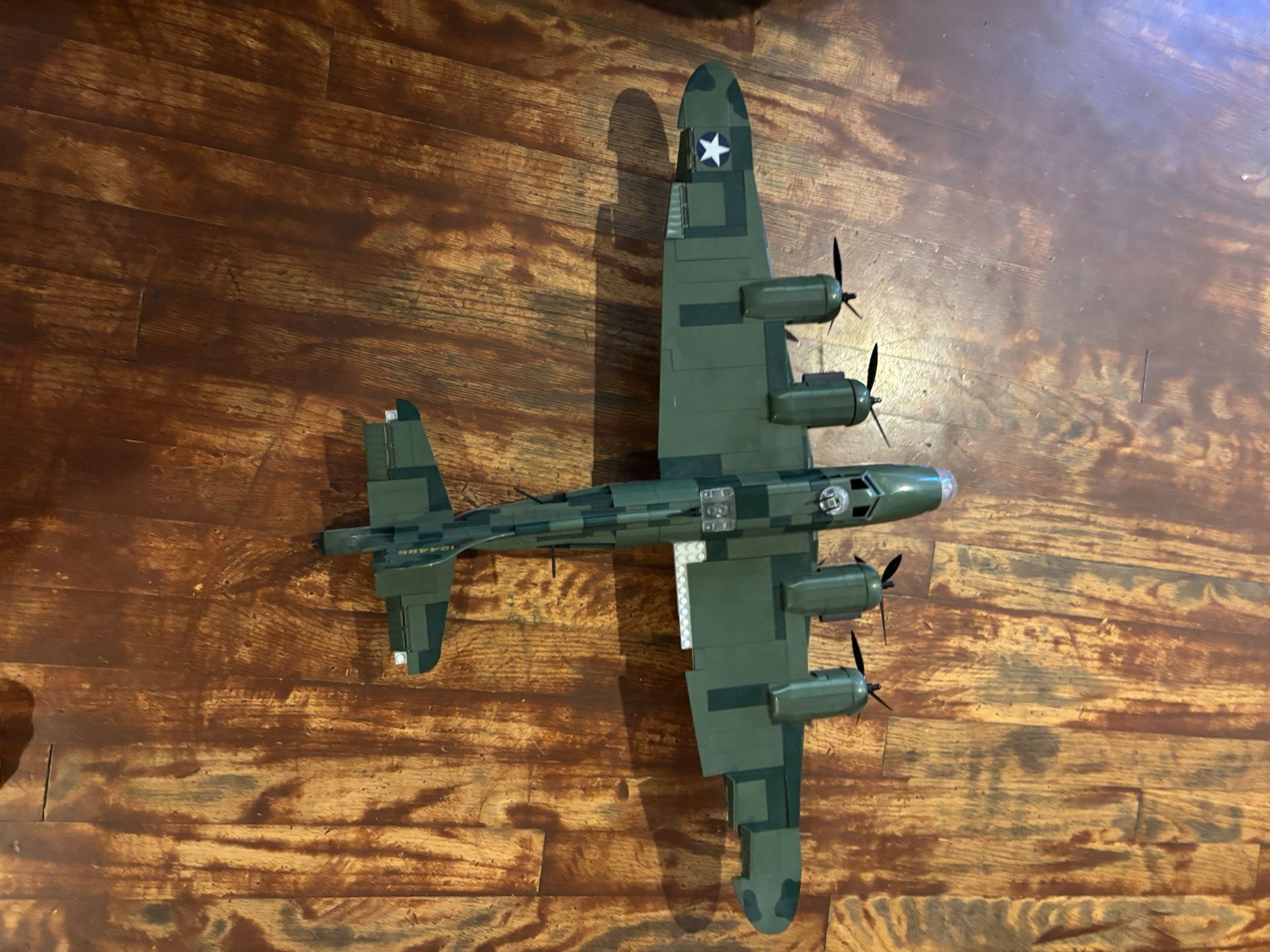 Cobi B17
