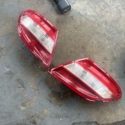 2008-14 mercedes benz c-class taillights/taillamps