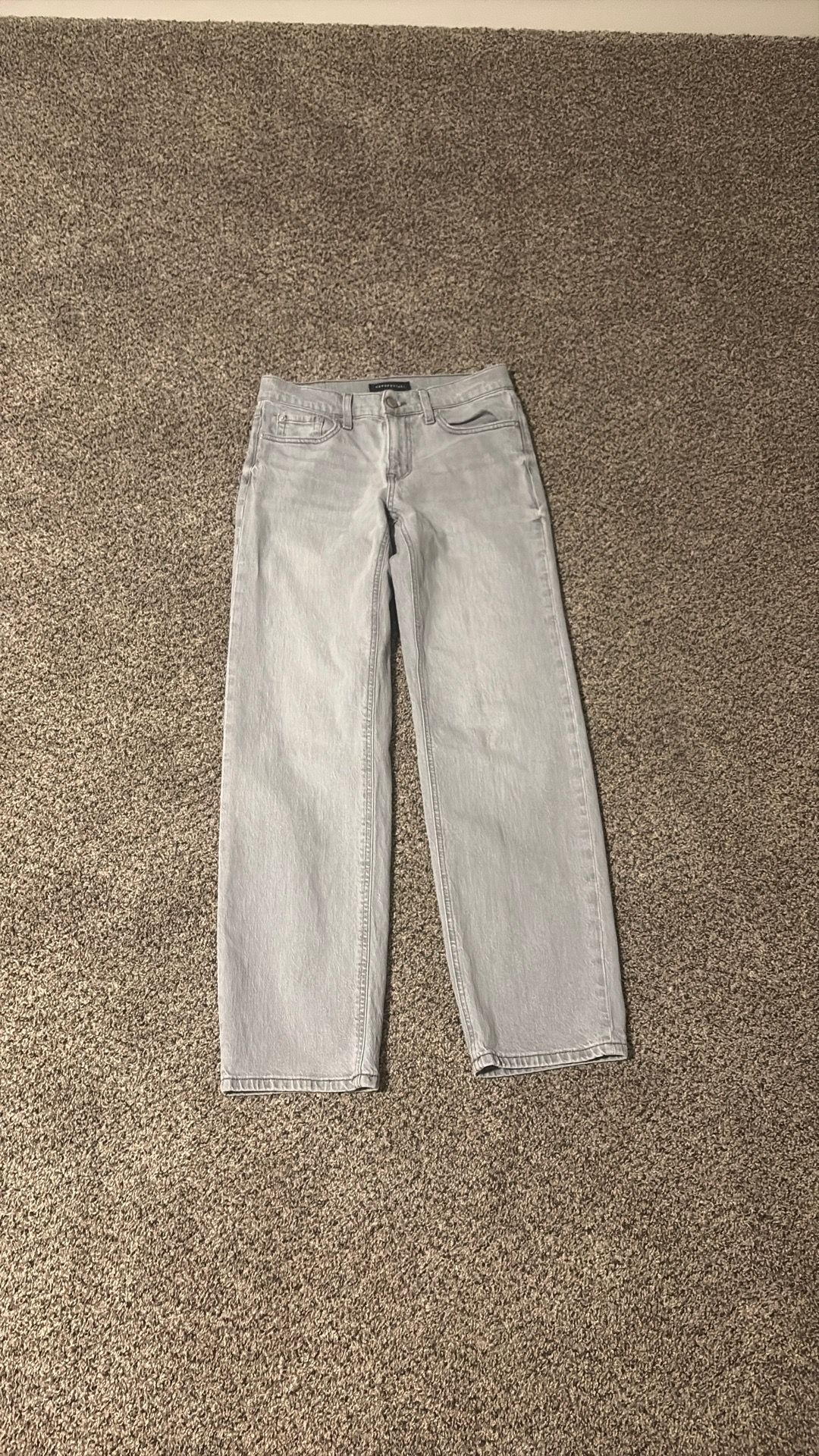 Light Grey Aeropostale pants size ( 4 REG )