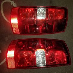 2011 chevy Tahoe tail lights