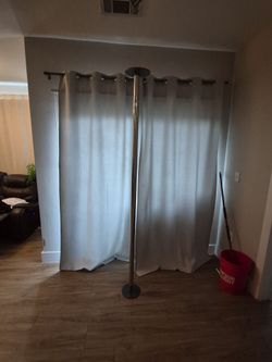 Stripper pole