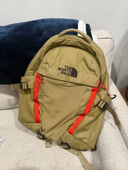 Brand New North face Recon Bag 30L
