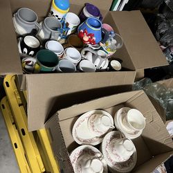 Looney tunes cups and bridal rose set