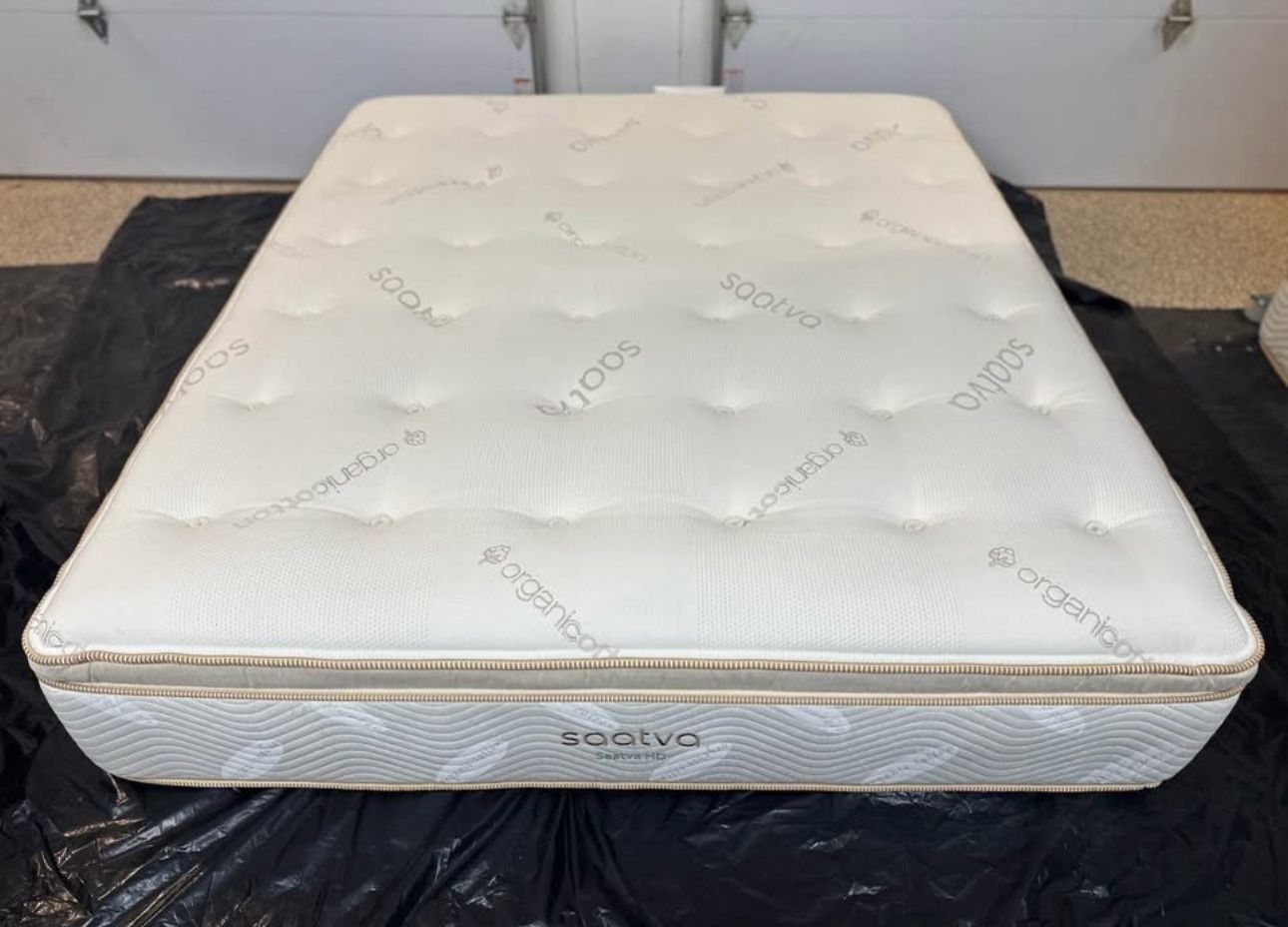 Saatva HD Hybrid 15.5” Inch King Mattress