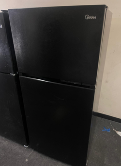 Midea Top Freezer Fridge – Black, Clean, Runs Great