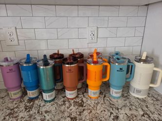 Brand New Stanleys prices Varie