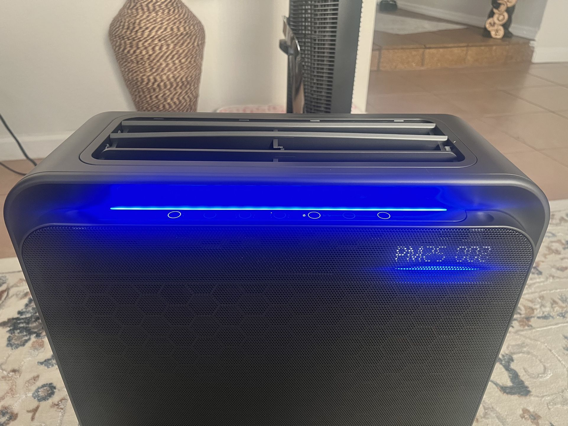 FlowElite Y4 Air Purifier. HEPA Filter, Smart Display, Covers Large Rooms, Brand New!