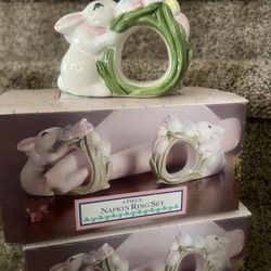 8 bunny napkin rings