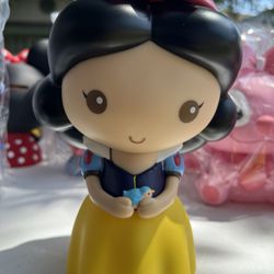 Snow White Bank