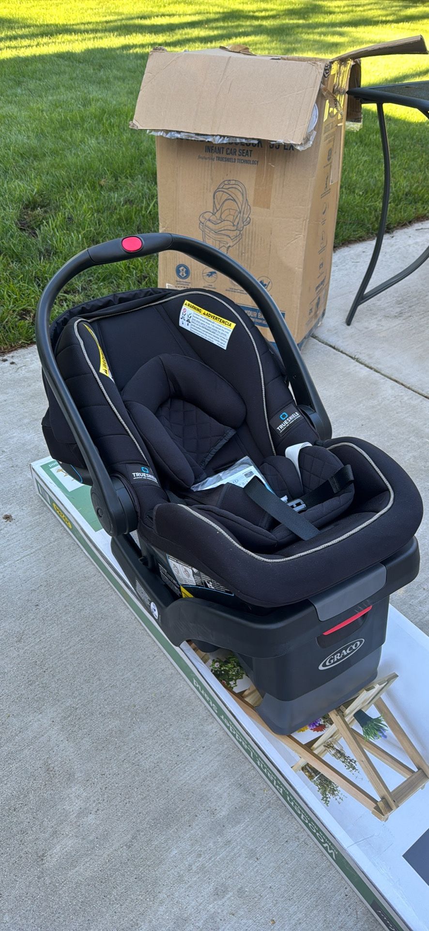 Graco Snugride SnugLock 35 LX Car Seat