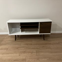 Mid-Century Modern TV Stand 54” 