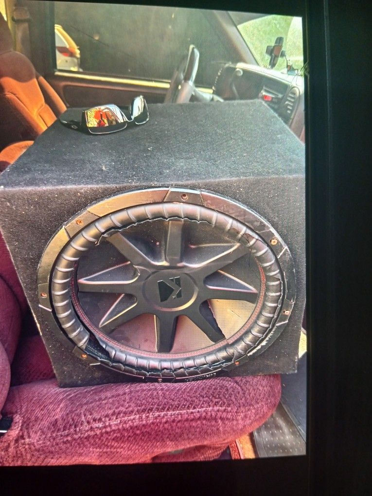Speaker box