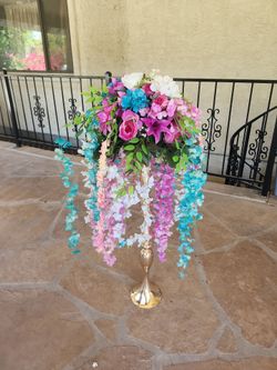Floral arrangement on 3 ft stand