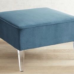 PIER1 - BRAND NEW Ottoman