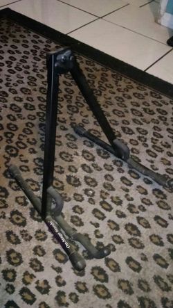 On-stage guitar stand