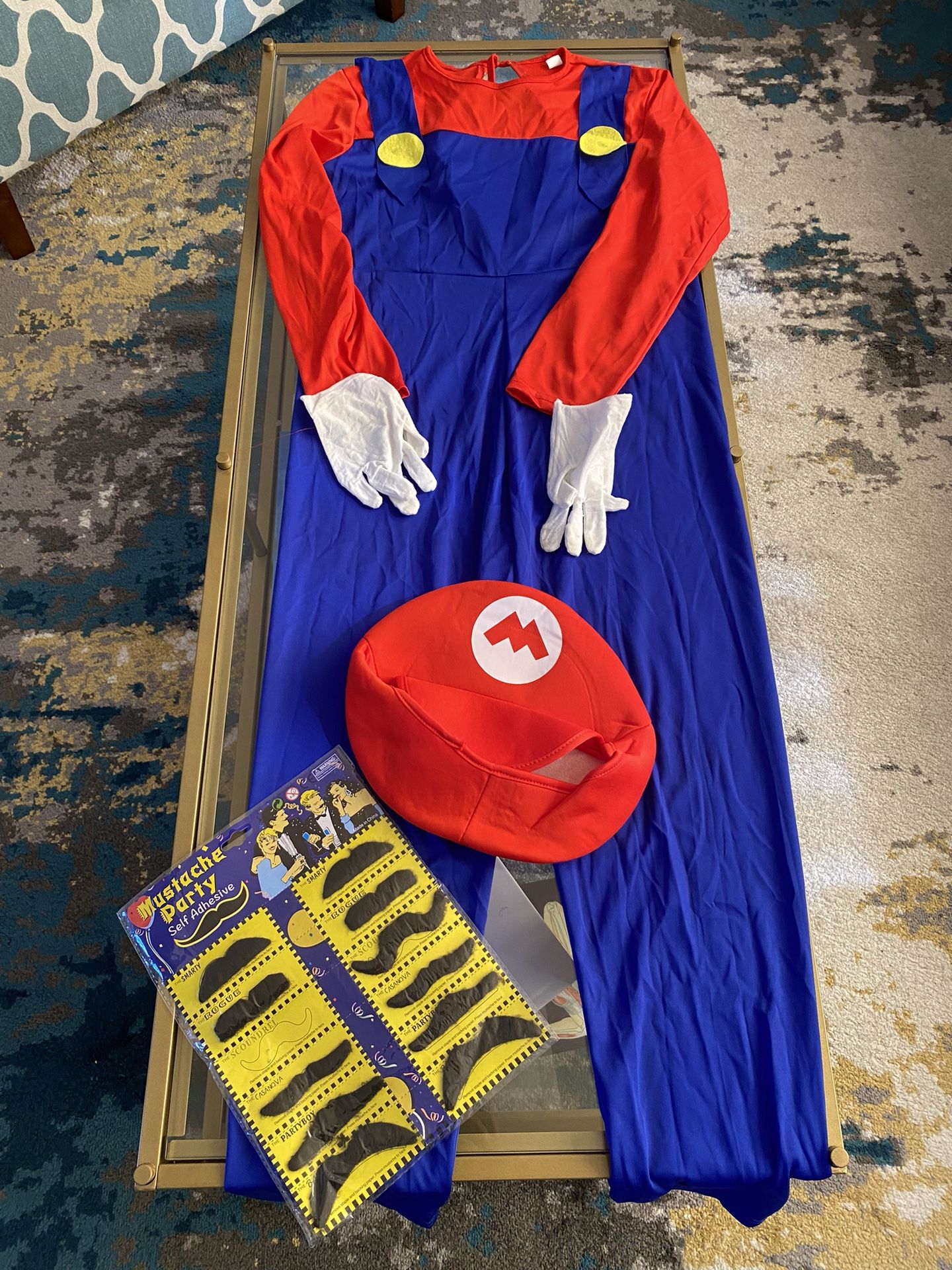 Super Mario Costume Tween
