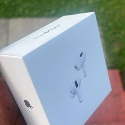 BRAND NEW AIR POD PROS 