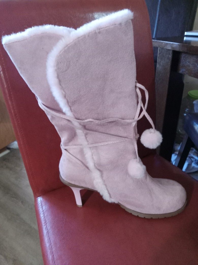 Woman's Boots Furry Inside