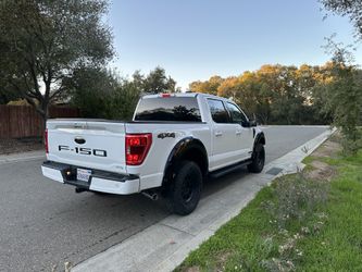 2022 FORD F150  4x4 Truck  Hybrid 