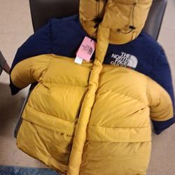 North Face x Gucci puffer jacket Brand new With Tag