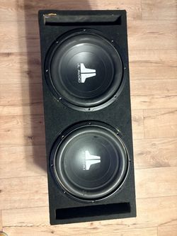 2 12” JL Audio Subs in Dual Slotted Box