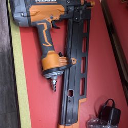 Ridged Pneumatic 21-Degree 3-1/2 In. Round Head Framing, Nailer R350Rhf Model.