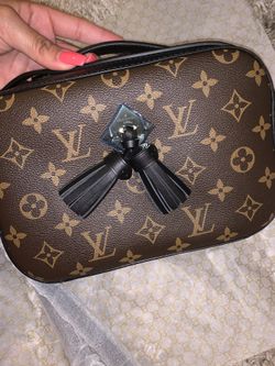 LV SAINTONGE crossbody