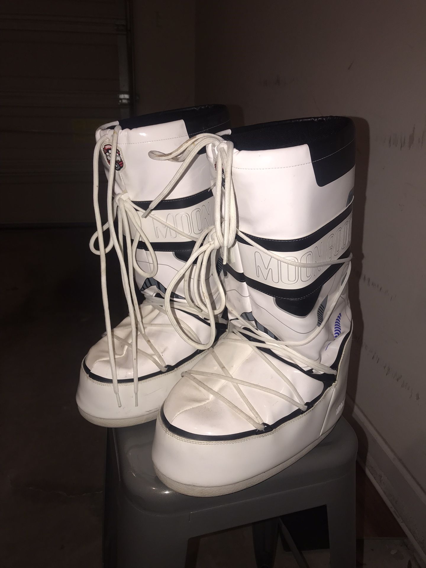 Limited Edition Star Wars MOONBOOTS!