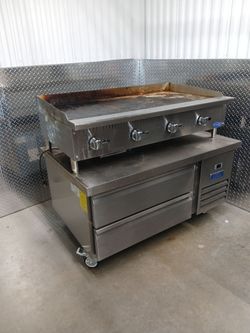 ** COMMERCIAL GRIDDLE AND REFRIDGWRATOR COMBO