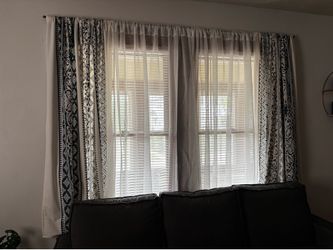 Curtains set