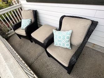 Ovios 5-Piece Wicker Patio Furniture Set — 3-Seat Sofa, 2 Chairs, 2 Ottomans — Cover Included