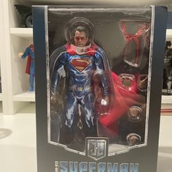 Beast Kingdom Superman