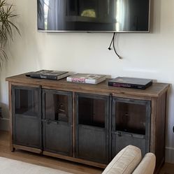 Credenza 