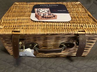 Picnic Time Bristol picnic basket