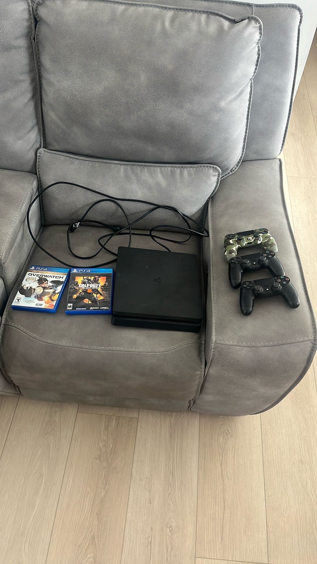 PS4