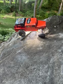 RC rock crawler