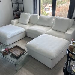 Cloud Couch Sectional Like New + 2 Ottomans ! 