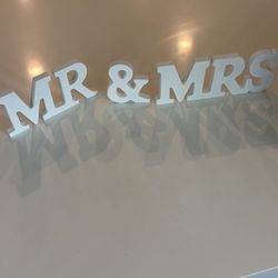Mr & Mrs Wedding Sign – White Wooden Letters
