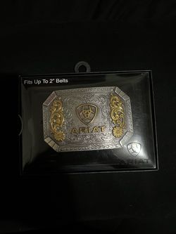 Ariat Men’s Rectangle Floral Belt Buckle