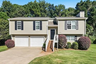 SUITABLE HOME AVAILABLE IN MARIETTA , GA 30066