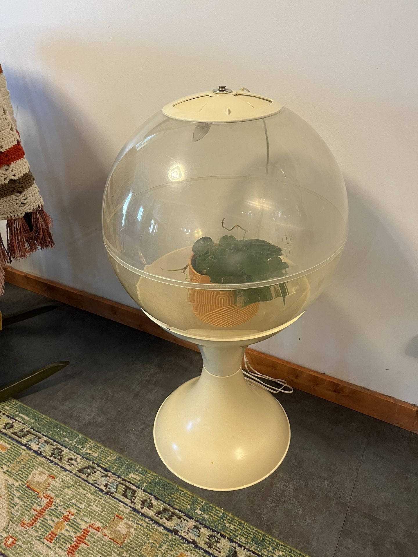 Vintage Original Atomic Retro Full-Size 1970s MCM Terrarium w/Rare Vent Light