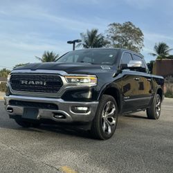 2020 Ram 1500 Laramie
