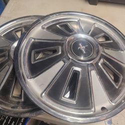 2 Ford Mustang Hubcaps