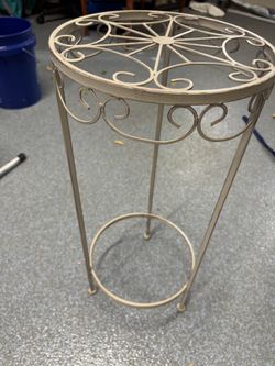 Metal Flower Stand