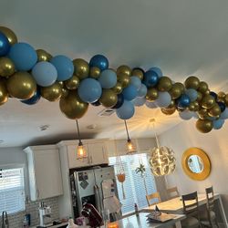 Balloon Arch/chain 